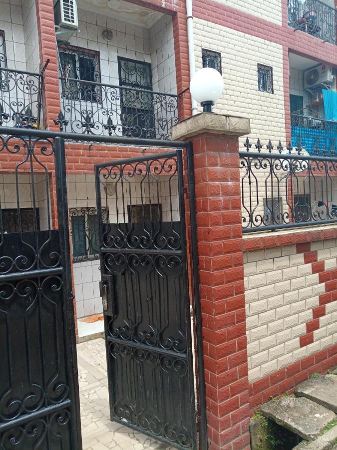 Ange Raphael Douala Exterior photo